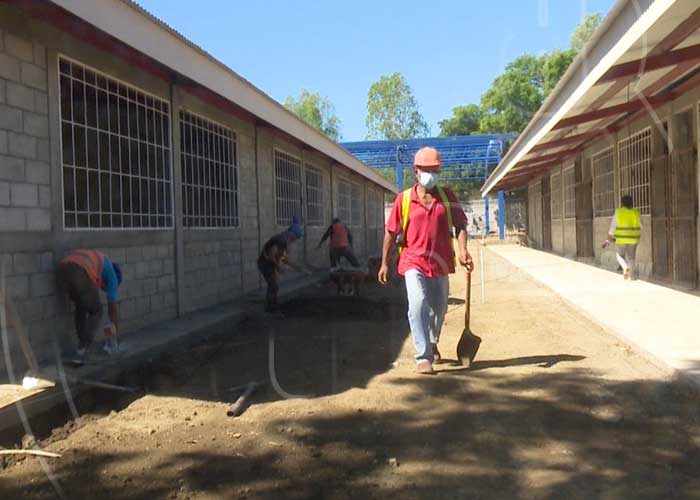 Mined programa 18 proyectos de rehabilitación en colegios públicos