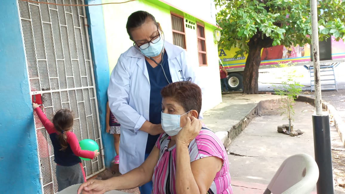 Minsa acerca atención médica a los habitantes de Monseñor Lezcano  