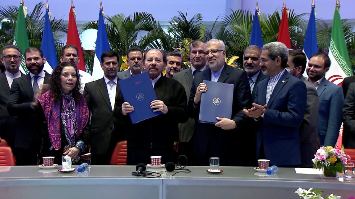 Nicaragua e Irán firman convenios, memorándum de entendimientos y contratos definitivos en varios rubros
