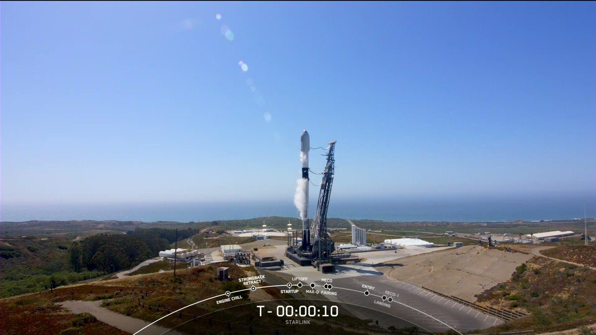 SpaceX lanza un nuevo cohete Falcon 9 con 53 satélites Starlink 