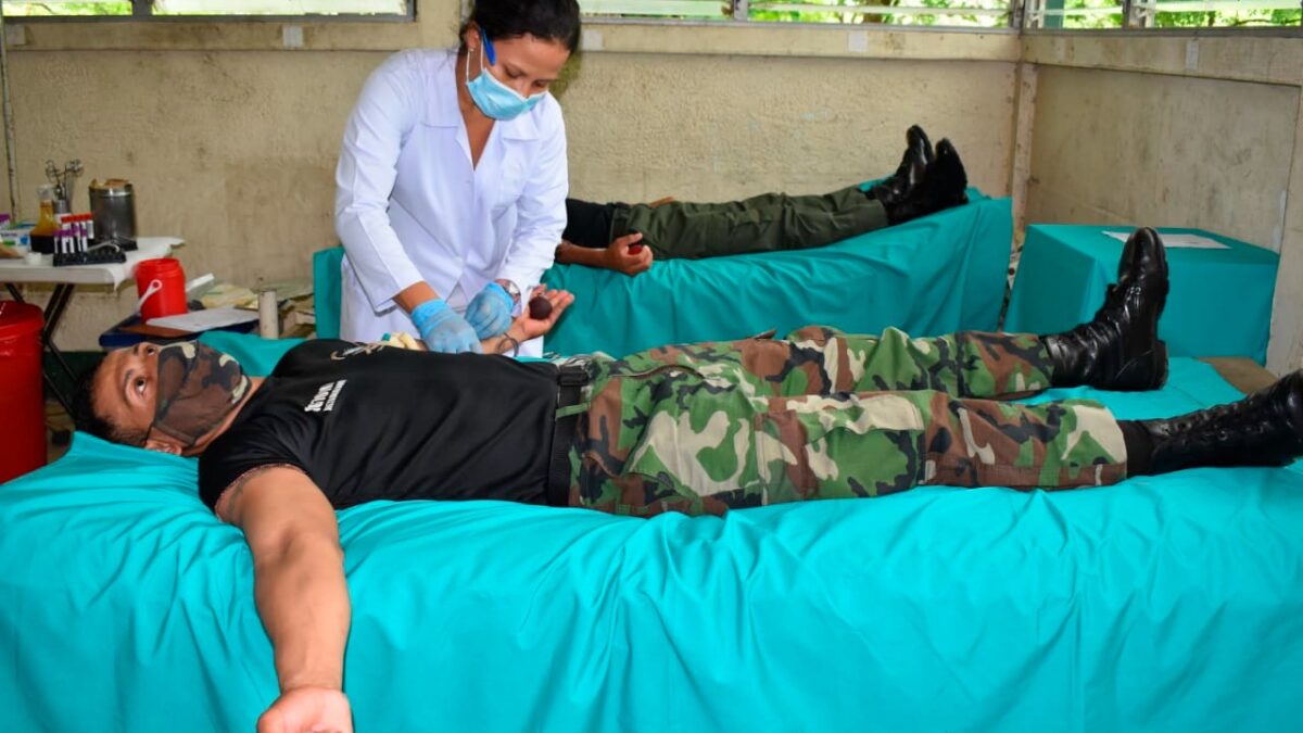 Ejército de Nicaragua participa en jornada de donación de sangre en Chinandega