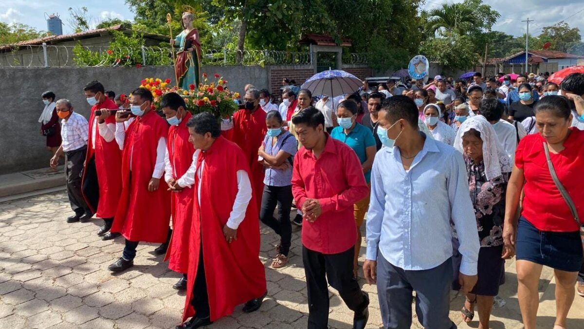 Inician fiestas religiosas y tradicionales en honor a San Pedro Apóstol