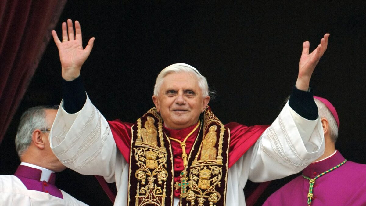 Noticia falsa de la muerte del papa Benedicto XVI se vuelve tendencia en Twitter