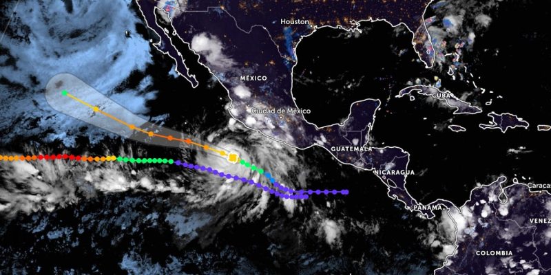 Tormenta Estelle se intensifica a huracán categoría 1 en occidente de México