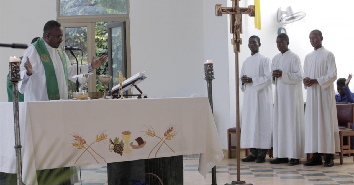 Arresta a cura de la Iglesia Episcopal de Haití acusado de tráfico de armas  