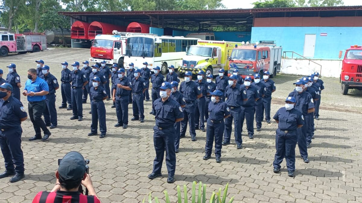 Cuarenta aspirantes a bomberos, inician curso de inducción general