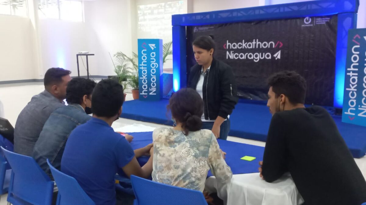Comienza la ruta creativa hacia el Hackathon 2022
