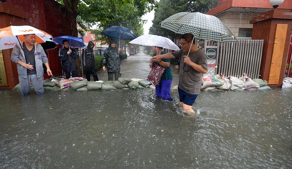 China: torrenciales lluvias dejan varios muertos y desaparecidos