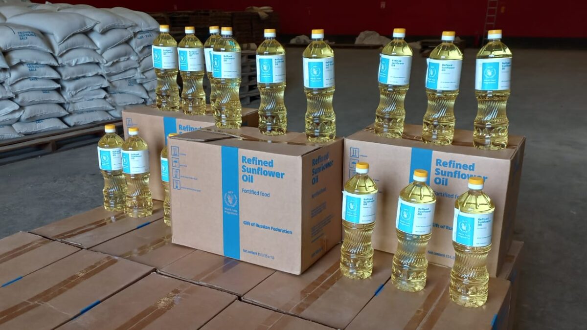 Rusia entrega 196 toneladas de aceite de girasol para la Merienda Escolar
