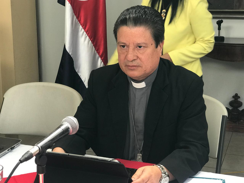 Tribunal condena a la Iglesia Católica y a obispo por abusos sexuales de Mauricio Víquez a menor