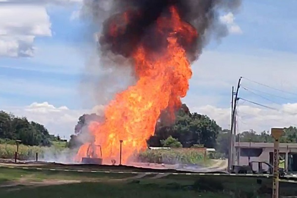 Registran fuerte explosión en un ducto de gas en México