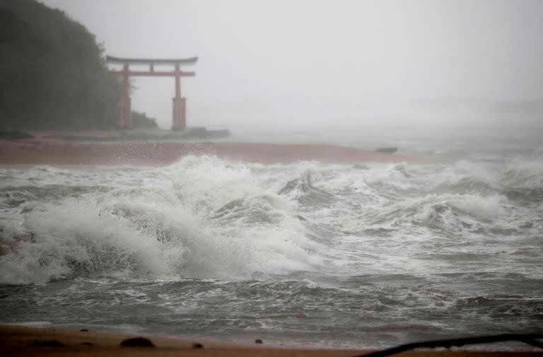 Más heridos por devastador tifón Nanmadol en Japón