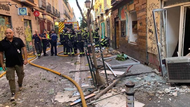 Dos heridos deja explosión y derrumbe de un edificio de Madrid