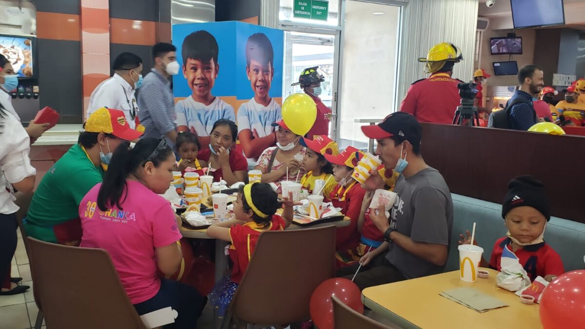 McDonald’s celebra el «McDia Feliz» en conjunto con Pedidos Ya y Conanca