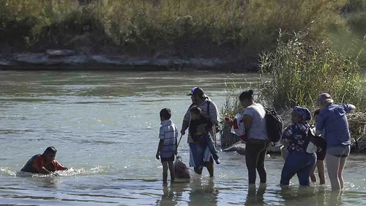 Ocho migrantes mueren ahogados al intentar cruzar el río Bravo