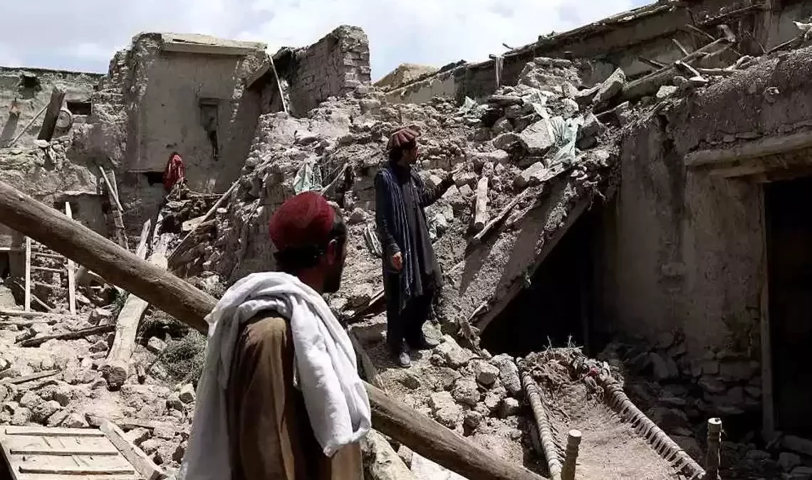 Fuerte sismo deja al menos ocho muertos en el noreste de Afganistán