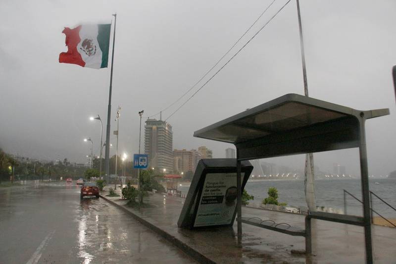 Tormenta tropical Kay mantiene en alerta roja a varios estados de México
