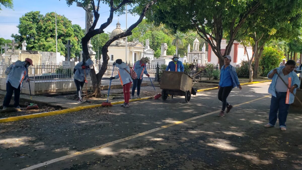 Alcaldía de Managua ejecuta limpieza de cementerios de cara al Día de los Difuntos