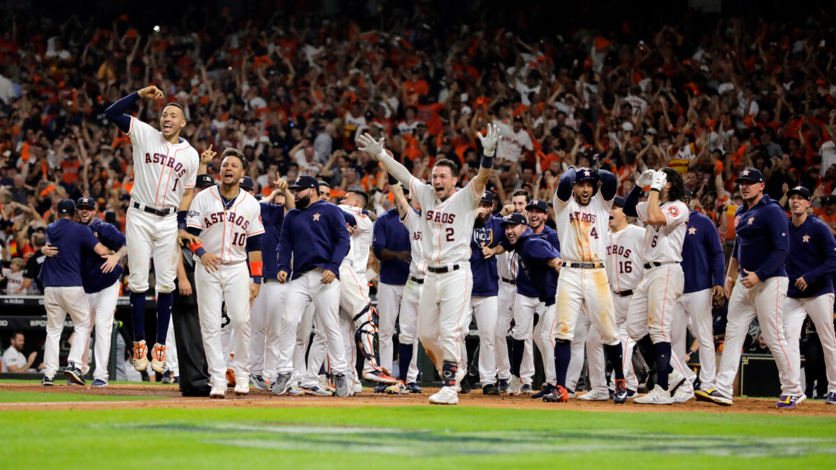 Astros de Houston sellan su pase a la Serie Mundial tras barrida sobre los Yankees