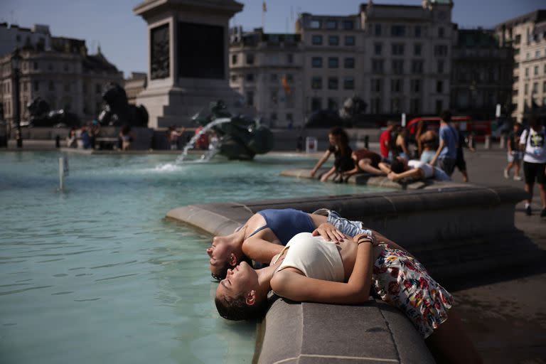 Fuerte ola de calor ocasiona al menos 3 mil muertes en Inglaterra