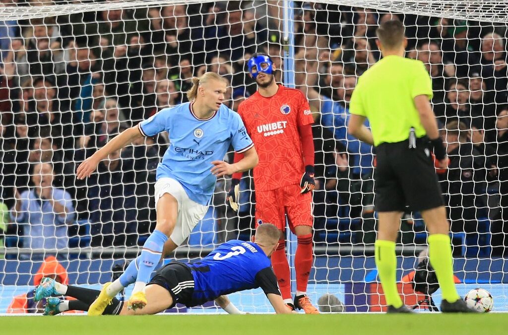 Erling Haaland lideró la goleada 5-0 ante el Manchester City