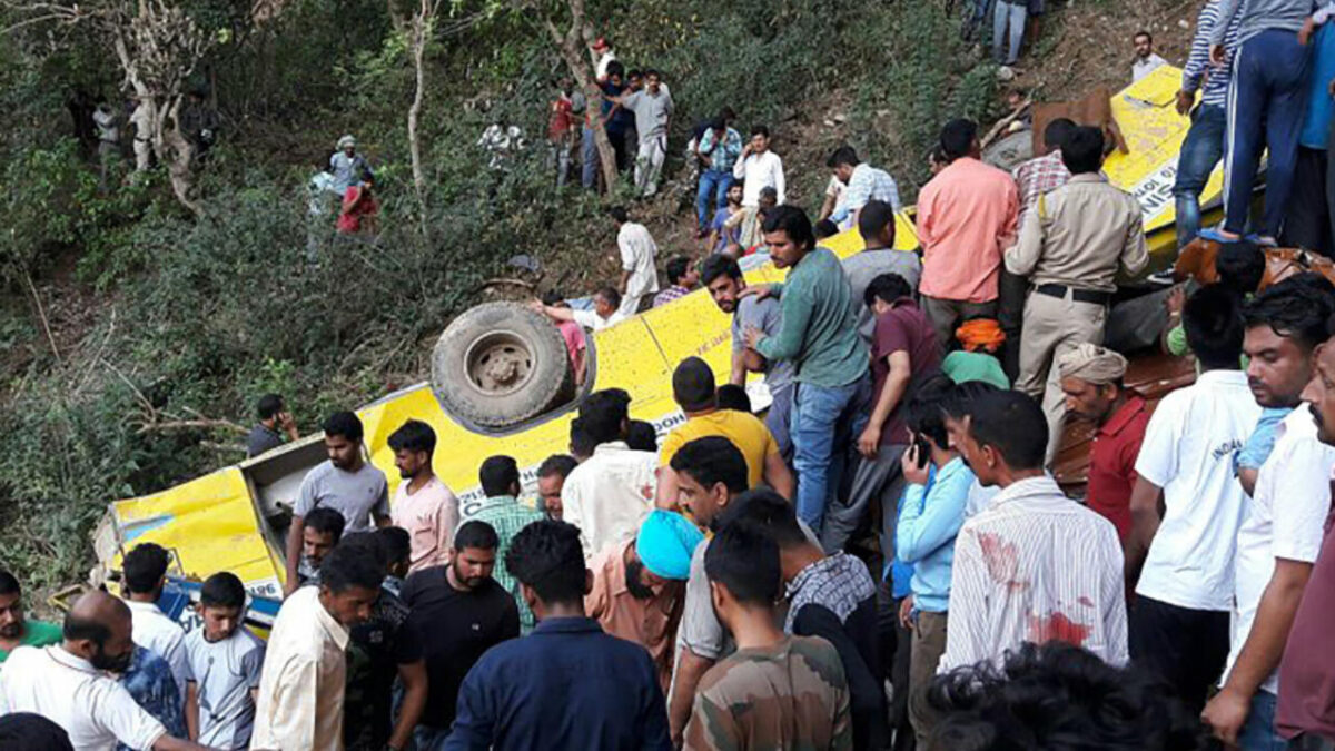 India: dos fuertes accidentes de tránsito dejan más de 30 fallecidos