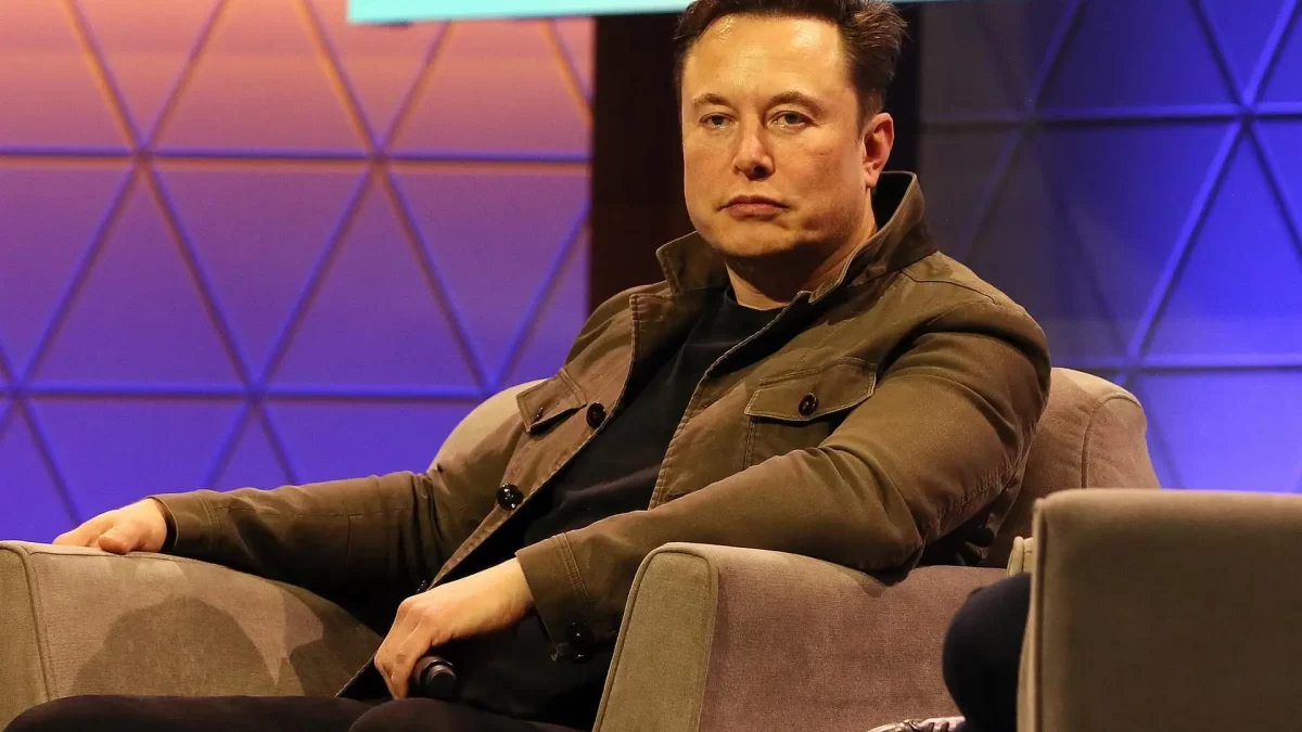 Elon Musk no descarta el riesgo de bancarrota de la empresa