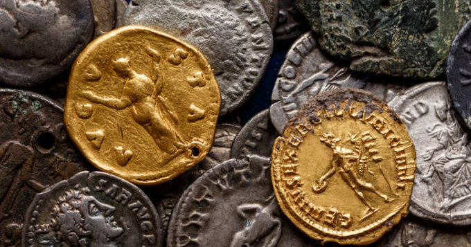 Estiman valor de un tesoro escocés con 700 años escondido