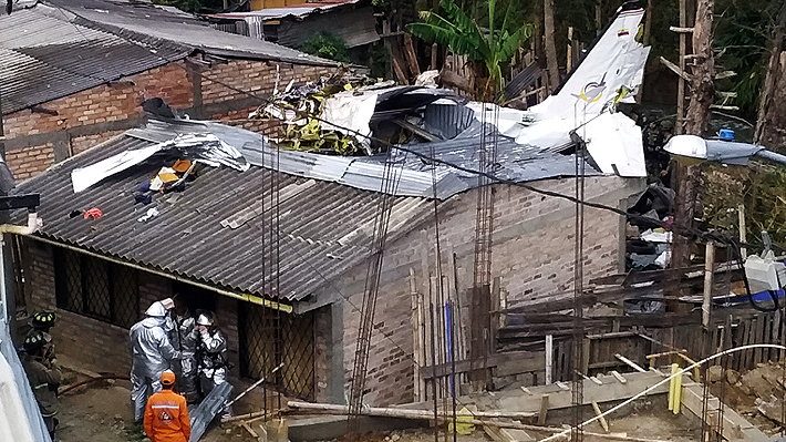 Al menos ocho personas mueren tras caída de avioneta en Colombia