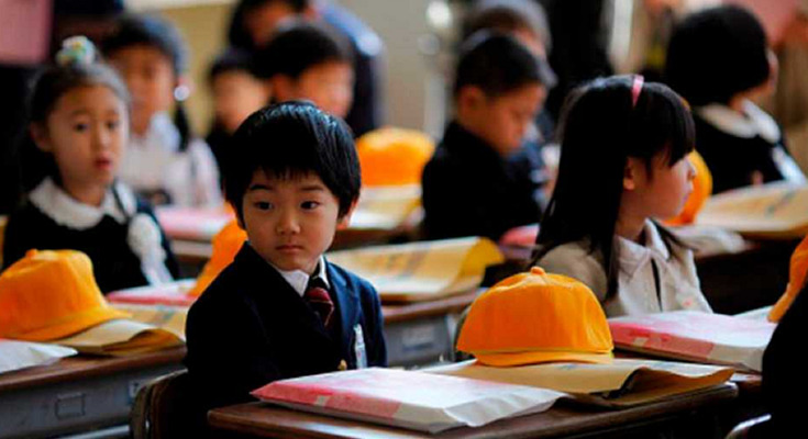 Al menos 22 niños caen enfermos en una primaria japonesa a causa de un intenso olor