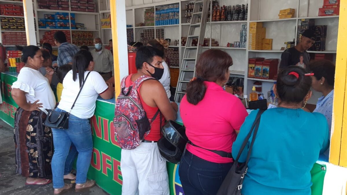 Crece venta de pólvora en la víspera de la Gritería en Nicaragua