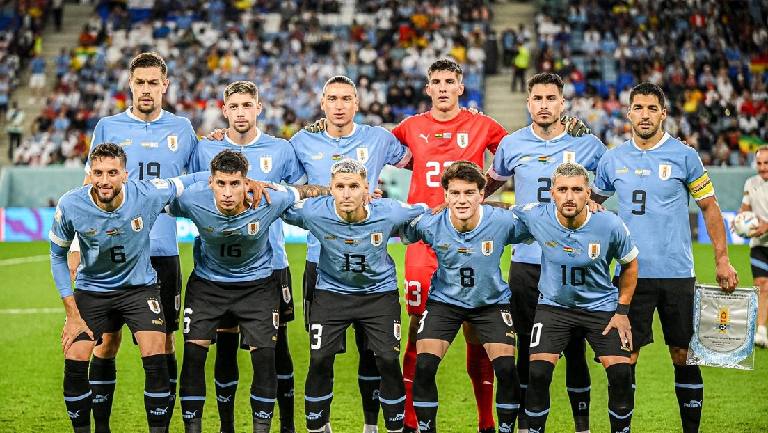 FIFA abre investigación contra Uruguay y cuatro jugadores por incidentes durante partido en el Mundial