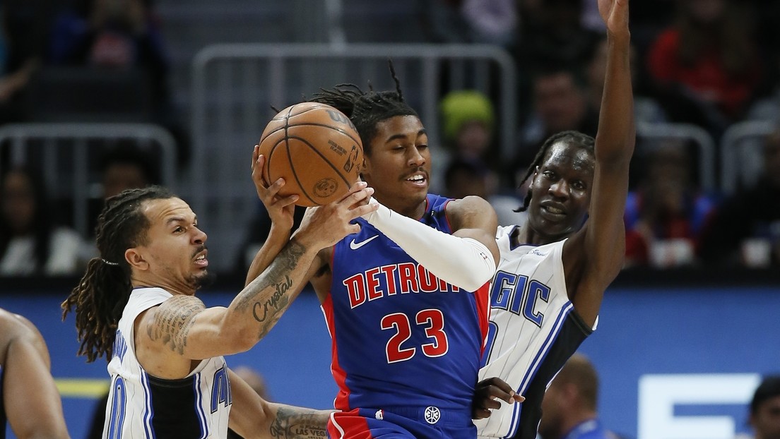NBA suspende a once jugadores tras pelea entre Magic y Pistons