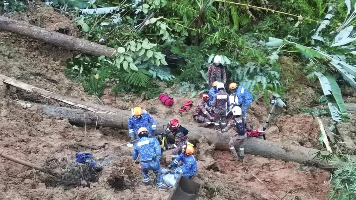 Deslizamiento de tierra deja al menos 21 muertos en Malasia