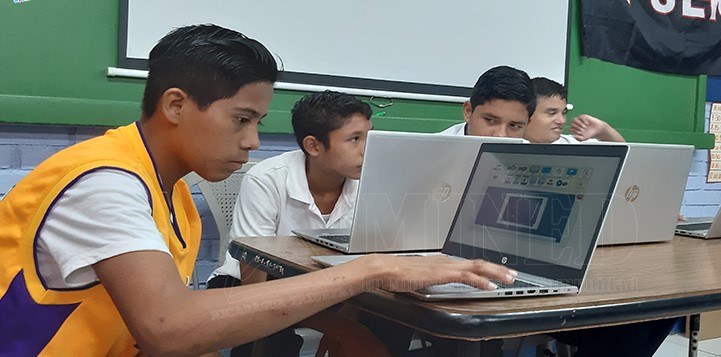 Docentes nicaragüenses aumentan capacidades tecnológicas en 2022