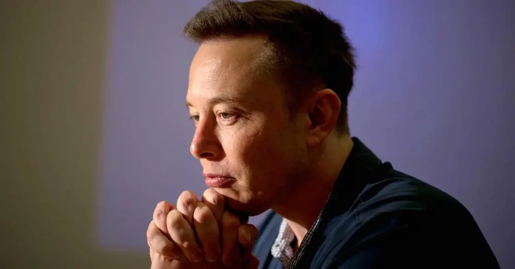 Elon Musk pierde el título del hombre más rico del mundo