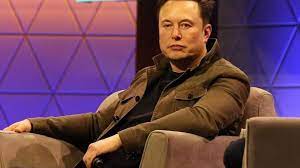 Musk vende acciones de Tesla por casi 3.600 millones de dólares