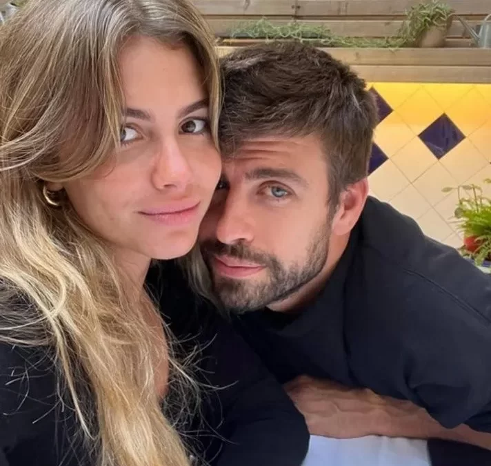 Gerard Piqué y Clara Chía hacen oficial su romance en Instagram