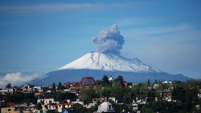 México: volcán Popocatépetl registra fuertes explosiones
