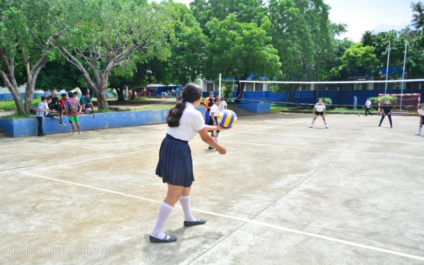 Casi medio millón de estudiantes nicaragüenses practican deportes