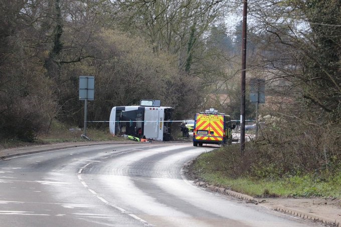 Trabajadores de una central nuclear en Reino Unido resultan heridos al volcarse el autobús en el que viajaban