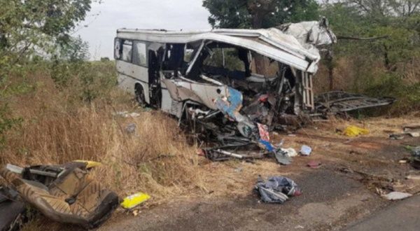 Accidente vial deja 17 muertos y varios heridos en Tanzania