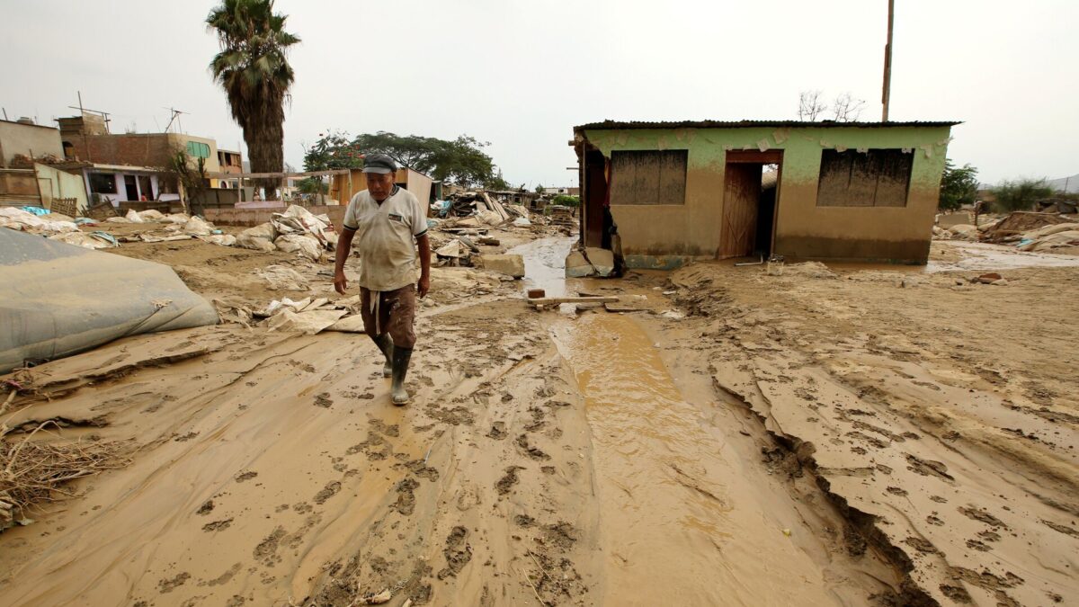 Asciende cifra de fallecidos por aluviones en Perú