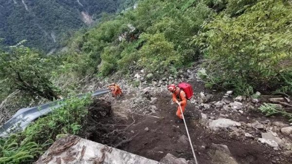 Colapso en una mina deja dos muertos y varios desaparecidos en China