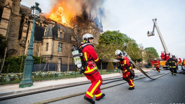 Mueren siete personas en voraz incendio al norte de Francia