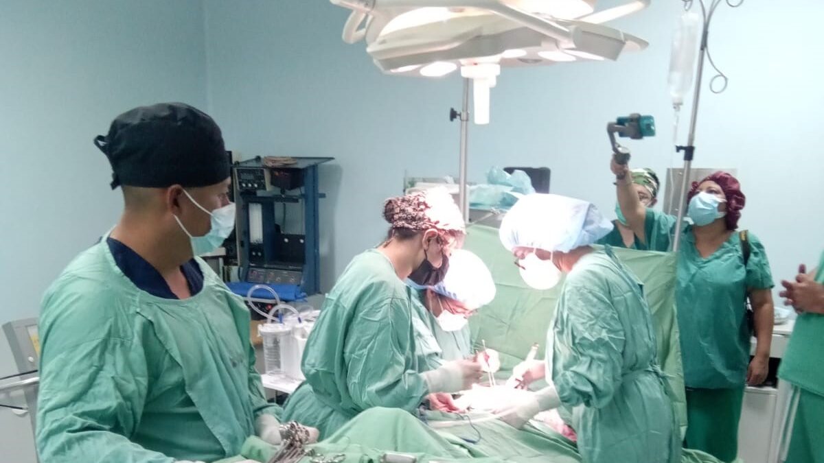 Mujeres con cáncer operadas gratuitamente en hospital Bertha Calderón