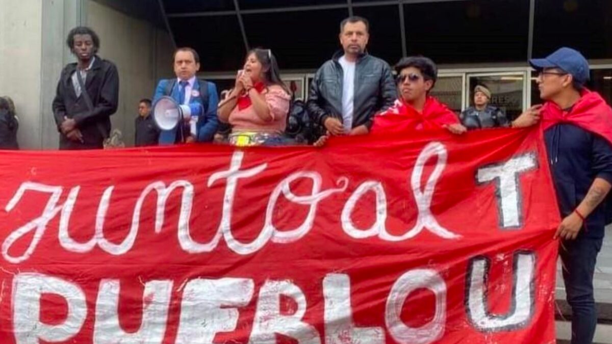 Organizaciones sociales exigen renuncia del presidente de Ecuador