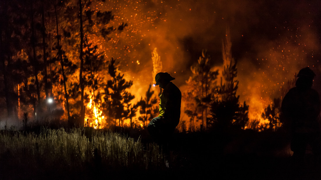 Ordenan evacuar a varias localidades de Chile por incendios forestales
