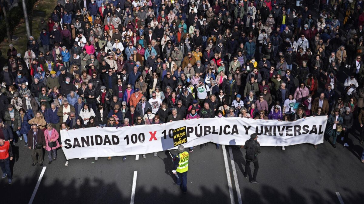España: miles se movilizan en Madrid en defensa de la sanidad pública
