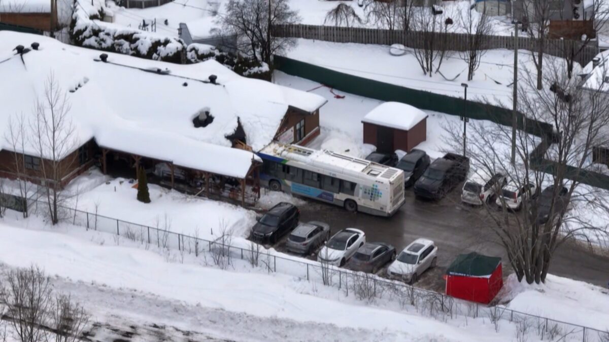 Dos niños muertos y varios heridos deja choque de un bus contra una guardería en Canadá